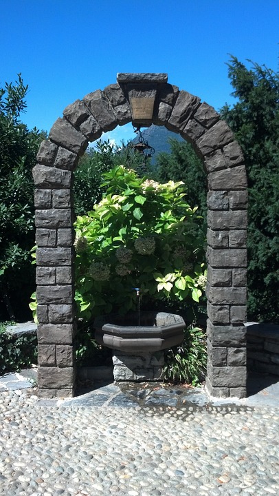 fountain, arch, keystone