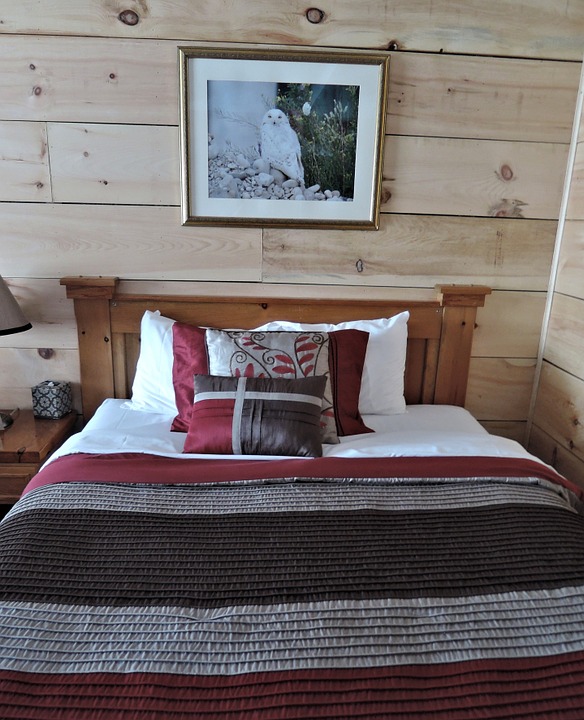 wood cabin, wooden furniture, bed