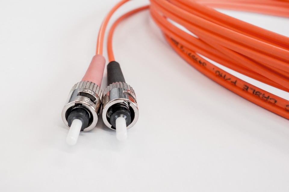 fiber optic cable, glass fiber, it