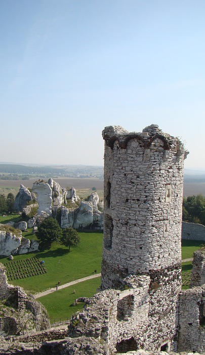 castle, the ruins of the, poland