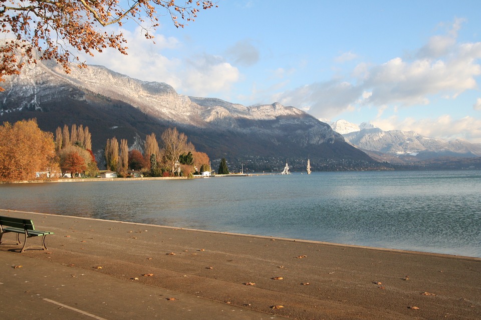 annecy lake, annecy, water\'s edge
