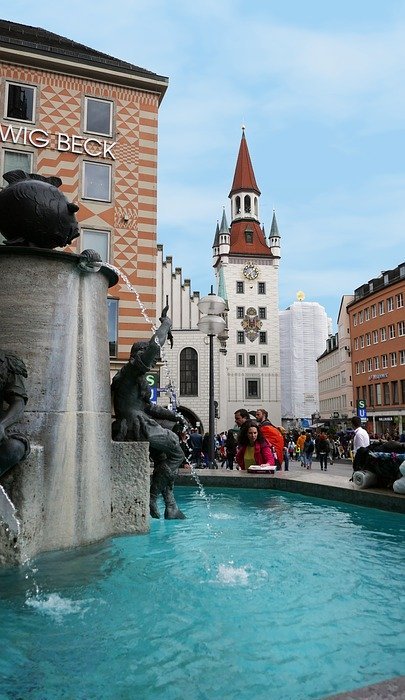 fish fountain, marienplatz, munich