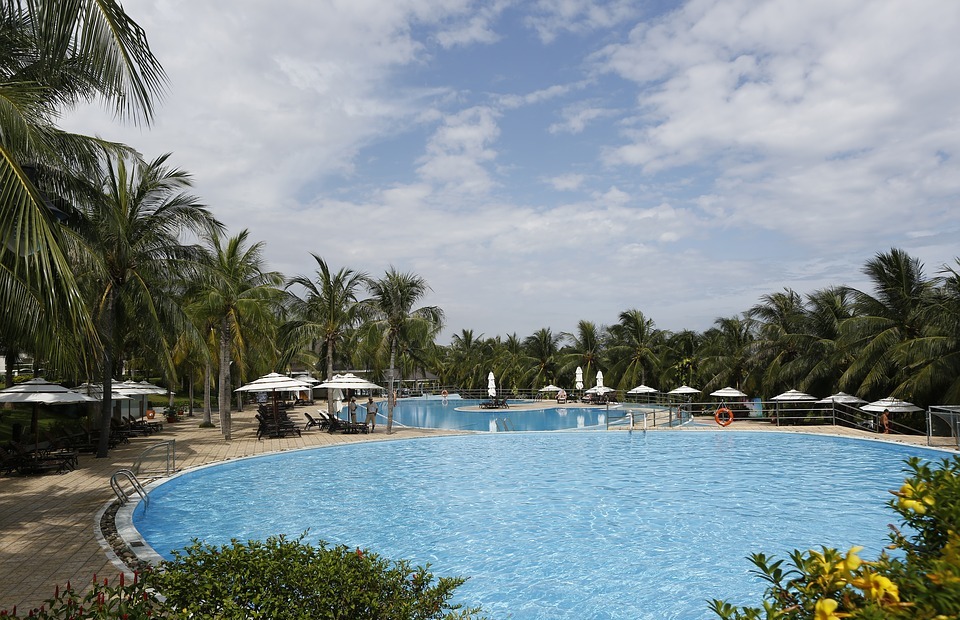 sun spa resort, swimming pool, vietnam