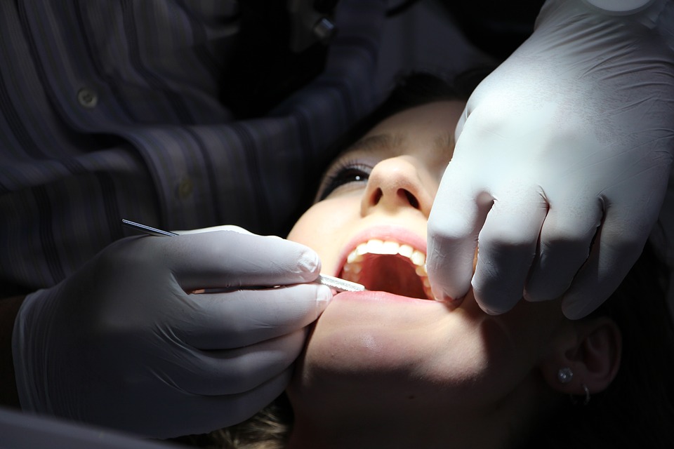 zahnreinigung, dental repairs, treat teeth