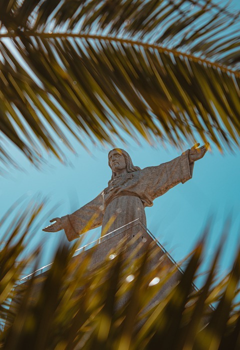 jesus, statue, palm tree