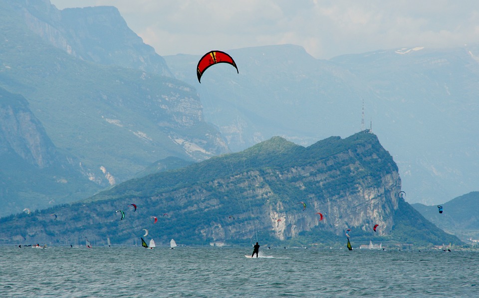 kite surfing, kitesurfer, sport