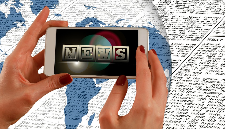 hands, smartphone, news