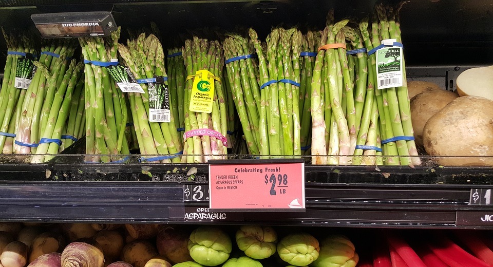 asparagus, grocery, for sale