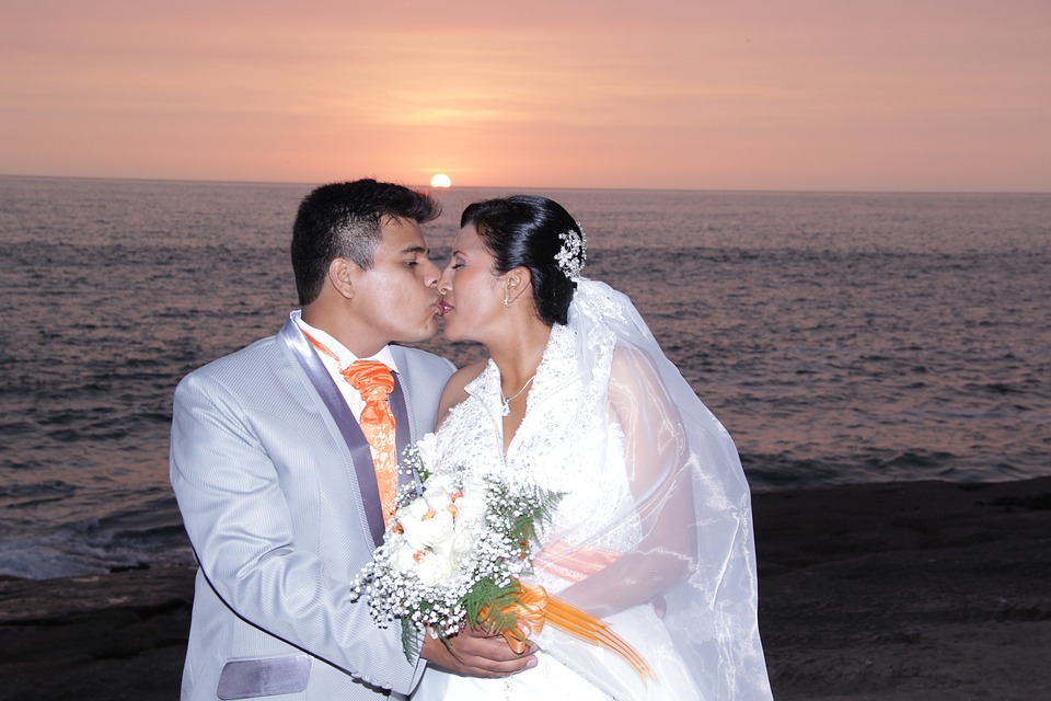 wedding, happy, sea