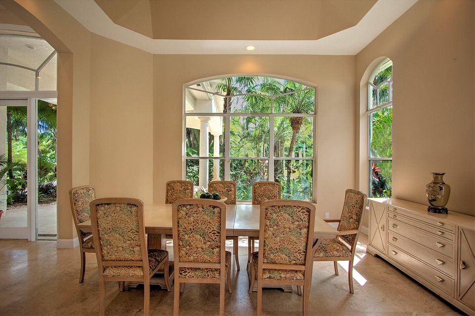 dining room, parkland, luxury home