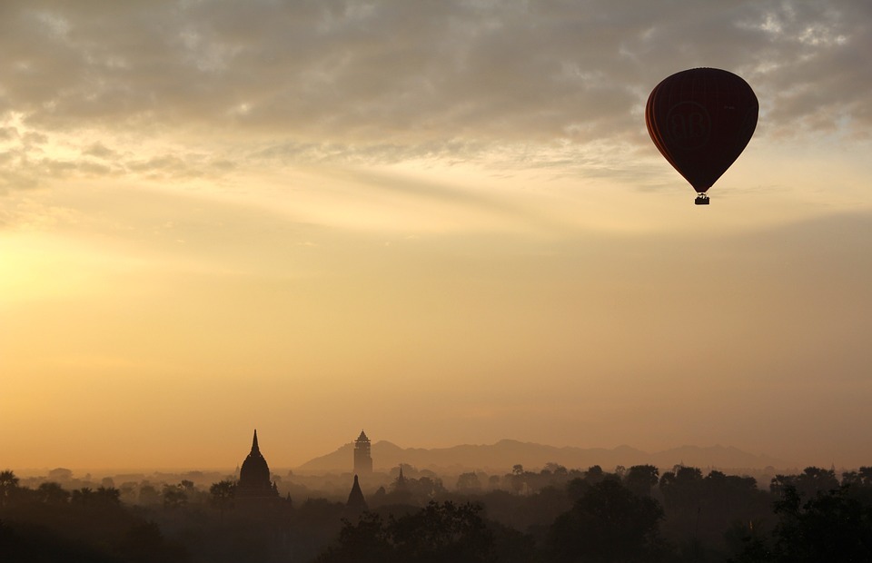 bagan, temple, hot air balloon