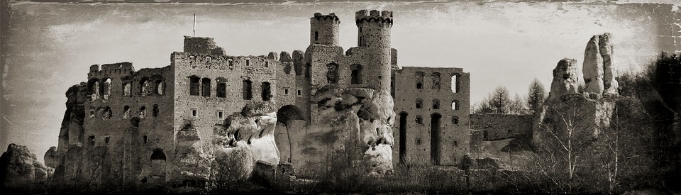 castle, the ruins of the, monument