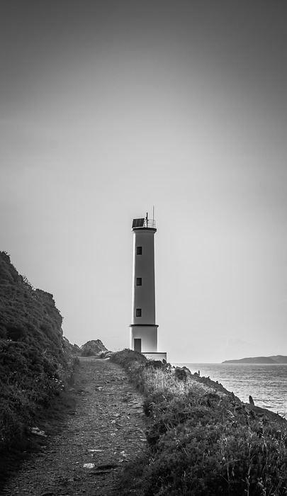 lighthouse, sea, sky