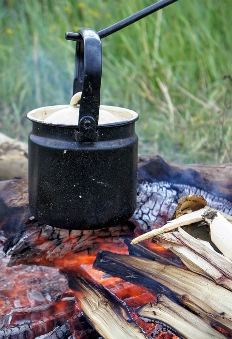 pot, wood scheit, fireplace