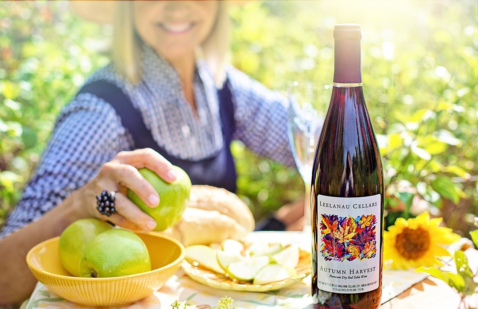 picnic, wine, apples
